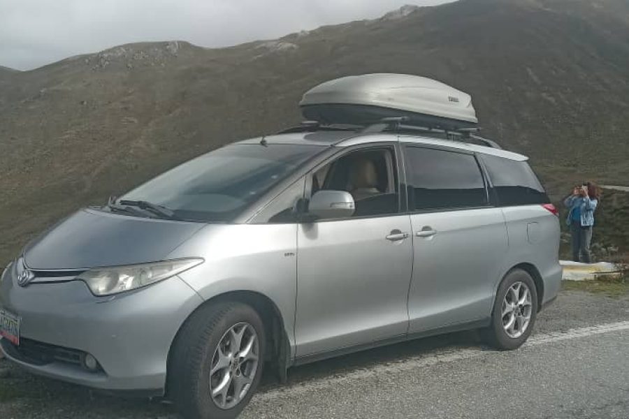 MINIVAN TOYOTA PREVIA